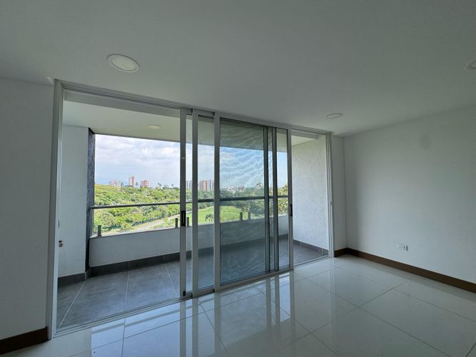 Apartamento en venta en Ciudad Jardin, Cali · foto 7 de 23