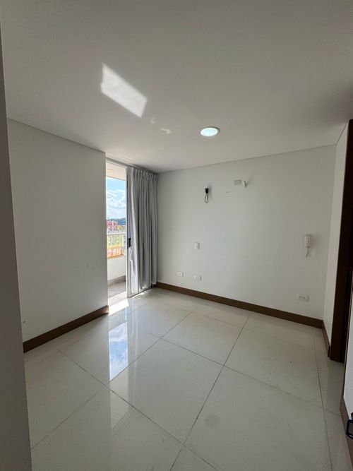 Apartamento en venta en Ciudad Jardin, Cali · foto 12 de 23