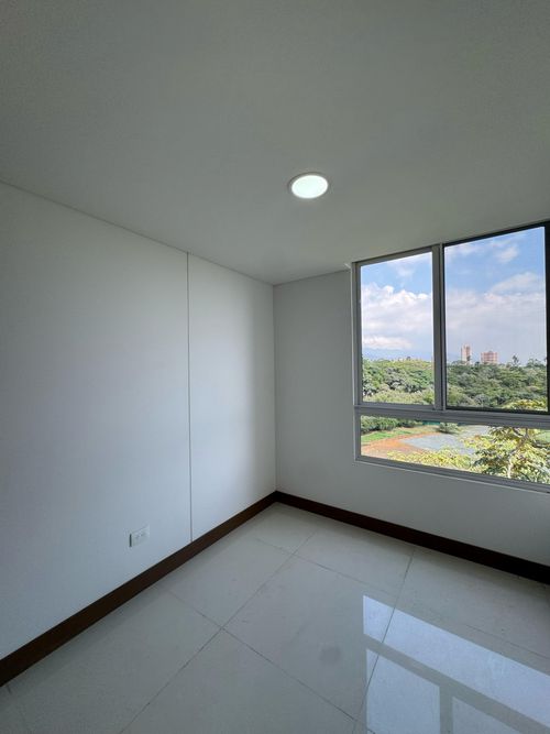 Apartamento en venta en Ciudad Jardin, Cali · foto 17 de 23