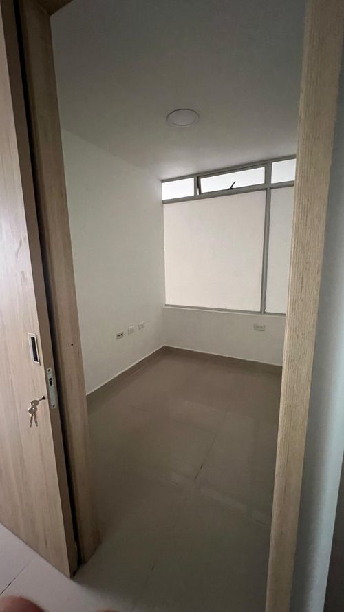 Local en venta en Santa Ana, Sabaneta, 45 m² · foto 2 de 8