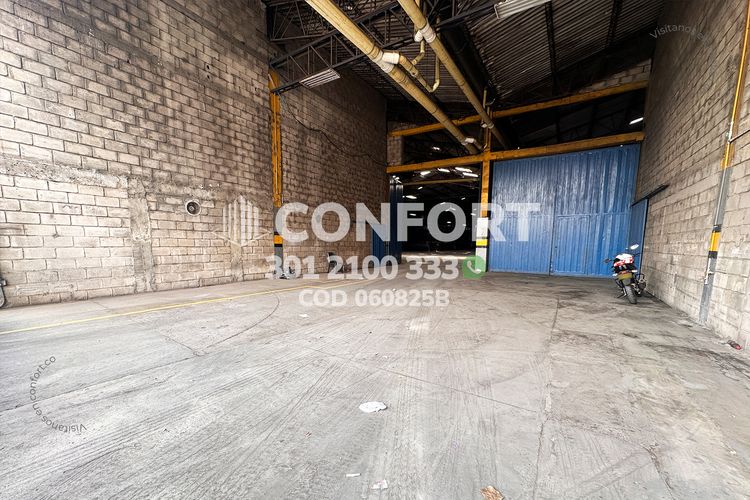 Bodega en arriendo en Santa Cruz, Itagüí · foto 2 de 21