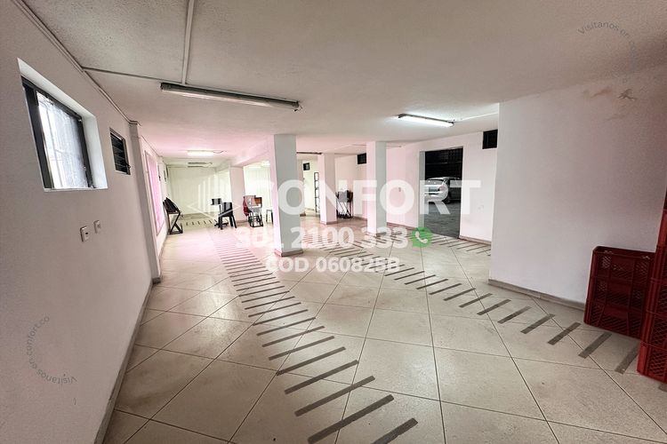 Bodega en arriendo en Santa Cruz, Itagüí · foto 12 de 21