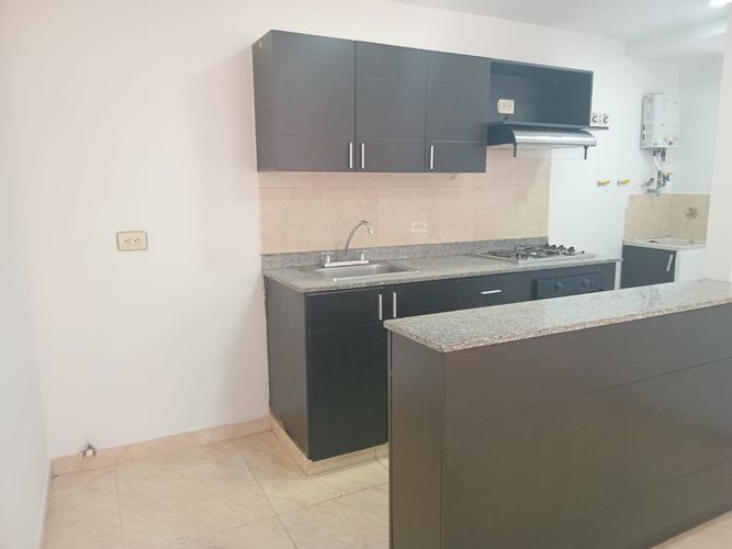 Apartamento de 3 alcobas en arriendo en El Poblado, Medellín, 70 m² · foto 4 de 16
