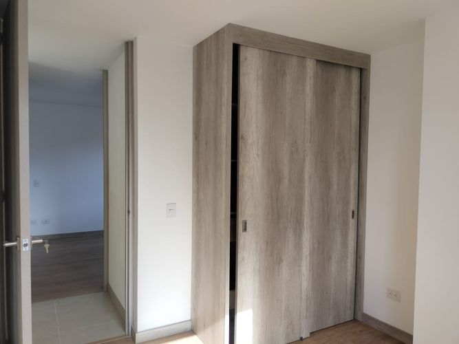 Apartamento de 2 alcobas en arriendo en El Poblado, Medellín, 65 m² · foto 9 de 13
