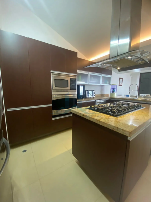Casa de 4 alcobas en venta en Ub. Bavaria, Girardot, 330 m² · foto 22 de 24