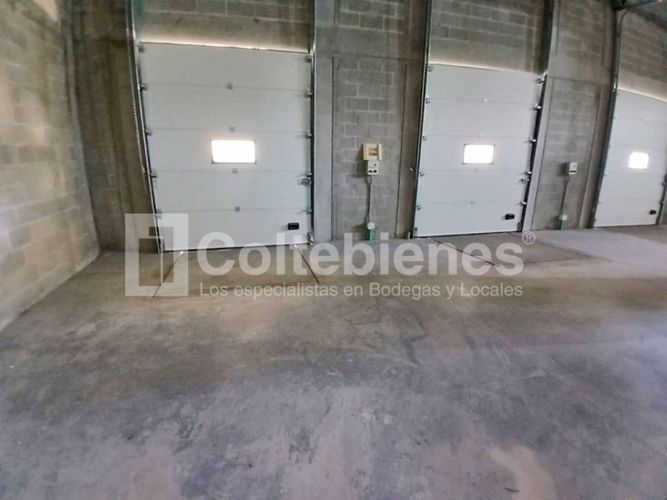 Bodega en arriendo en Sierra Morena, La Estrella, 4933 m² · foto 7 de 17