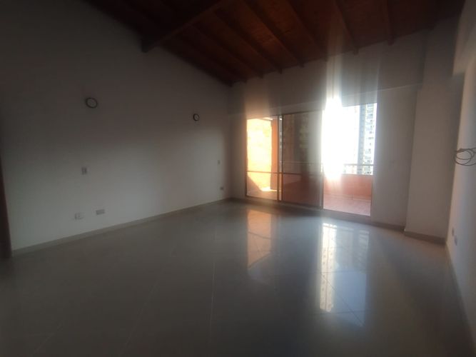Apartamento de 4 alcobas en arriendo en Vegas De La Doctora, Sabaneta, 326 m² · foto 11 de 24