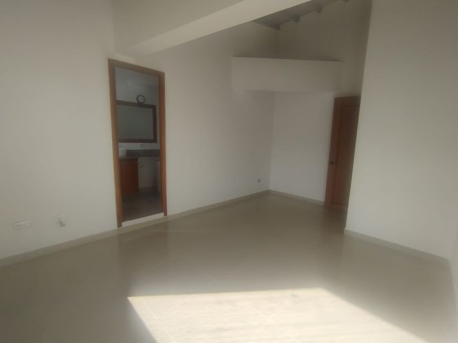 Apartamento de 4 alcobas en arriendo en Vegas De La Doctora, Sabaneta, 326 m² · foto 15 de 24
