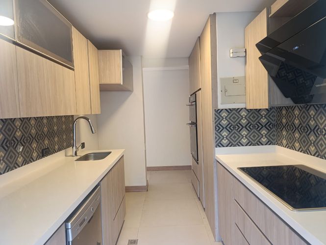 Apartamento de 1 alcoba en venta en El Poblado, Medellín, 93 m² · foto 7 de 19