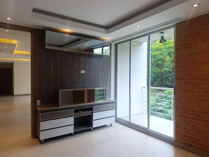 Apartamento de 1 alcoba en venta en El Poblado, Medellín, 93 m² · foto 11 de 19