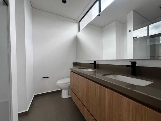 Apartamento de 2 alcobas en venta en Loma Del Chocho, Envigado, 101 m² · foto 13 de 14