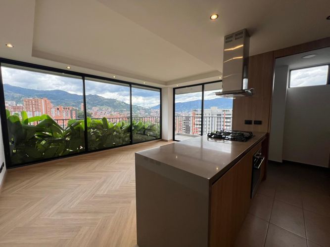 Apartamento de 2 alcobas en venta en Loma Del Chocho, Envigado, 101 m² · foto 6 de 14