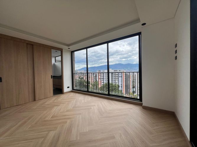 Apartamento de 2 alcobas en venta en Loma Del Chocho, Envigado, 101 m² · foto 10 de 14