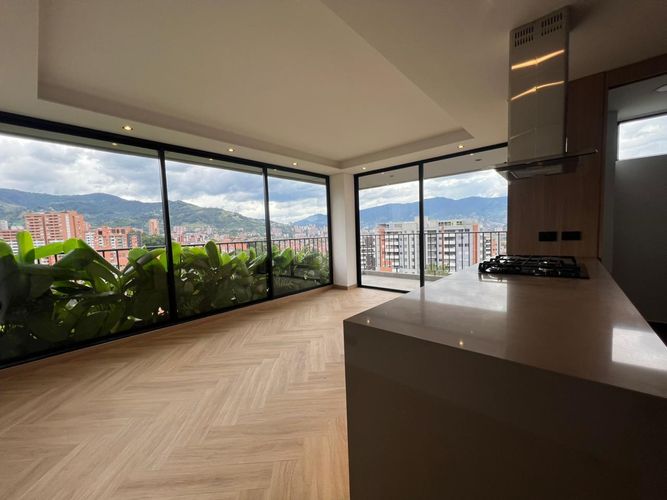 Apartamento de 2 alcobas en venta en Loma Del Chocho, Envigado, 101 m² · foto 8 de 14