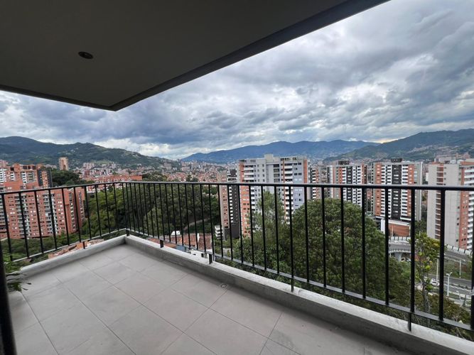 Apartamento de 2 alcobas en venta en Loma Del Chocho, Envigado, 101 m² · foto 14 de 14