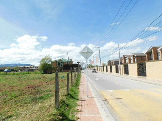 Lote en venta en Chuntame, Cajicá, 12800 m² · foto 16 de 19