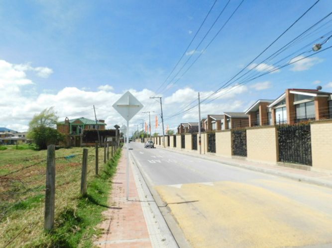 Lote en venta en Chuntame, Cajicá, 12800 m² · foto 18 de 19