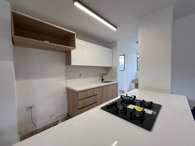 Apartamento de 2 alcobas en venta en El Poblado, Medellín, 120 m² · foto 6 de 18