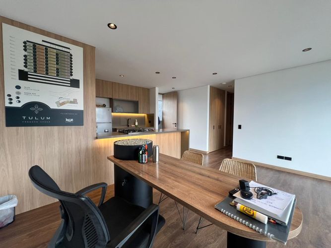 Apartamento de 2 alcobas en venta en Loma Del Chocho, Envigado, 78 m² · foto 4 de 10