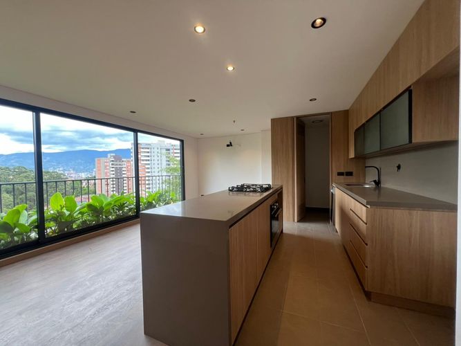Apartamento en venta en Loma Del Chocho, Envigado · foto 4 de 15
