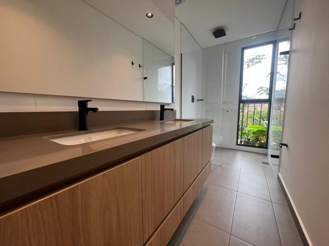 Apartamento en venta en Loma Del Chocho, Envigado · foto 5 de 15