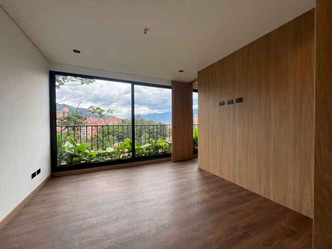 Apartamento en venta en Loma Del Chocho, Envigado · foto 3 de 15