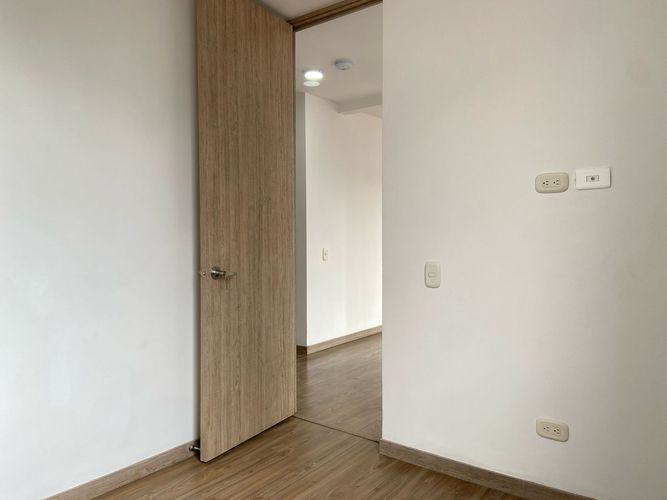 Apartamento de 3 alcobas en venta en Aldea Verde, Sabaneta, 76 m² · foto 11 de 18