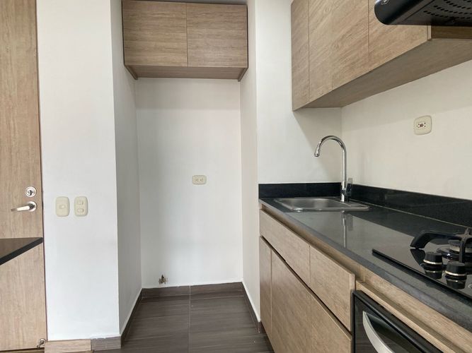 Apartamento de 3 alcobas en venta en Aldea Verde, Sabaneta, 76 m² · foto 4 de 18