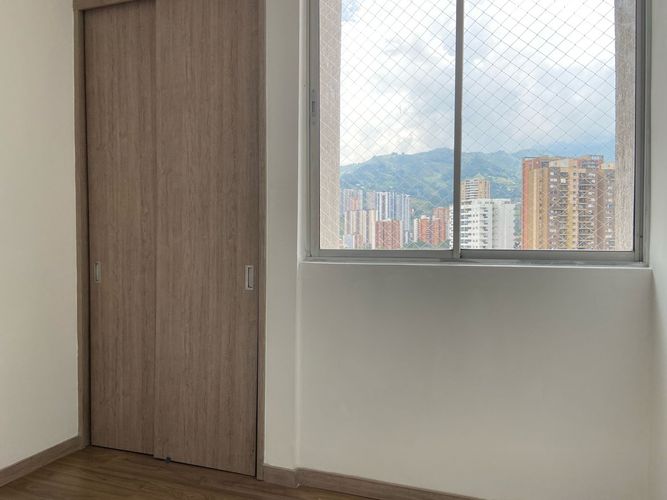 Apartamento de 3 alcobas en venta en Aldea Verde, Sabaneta, 76 m² · foto 14 de 18