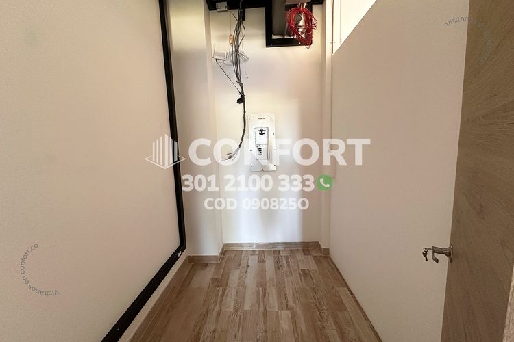Oficina en arriendo en Las Palmas, Envigado, 68 m² · foto 5 de 9