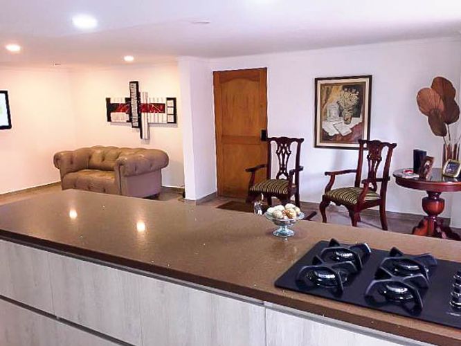 Apartamento de 3 alcobas en venta en El Poblado, Medellín, 121 m² · foto 5 de 12