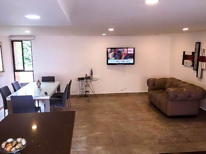 Apartamento de 3 alcobas en venta en El Poblado, Medellín, 121 m² · foto 3 de 12