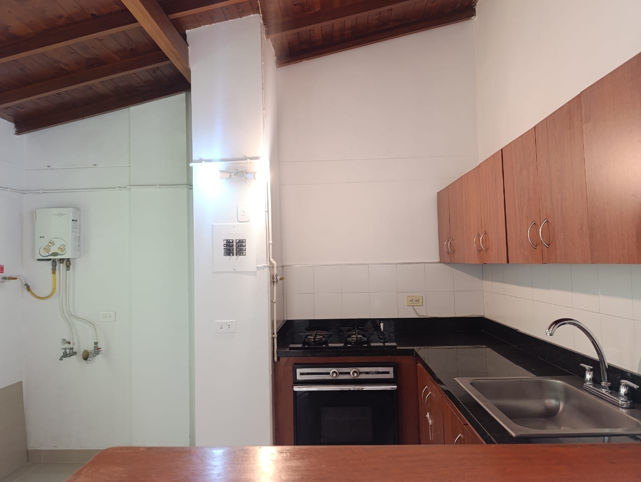 Apartamento en venta en El Poblado, Medellín · foto 3 de 15