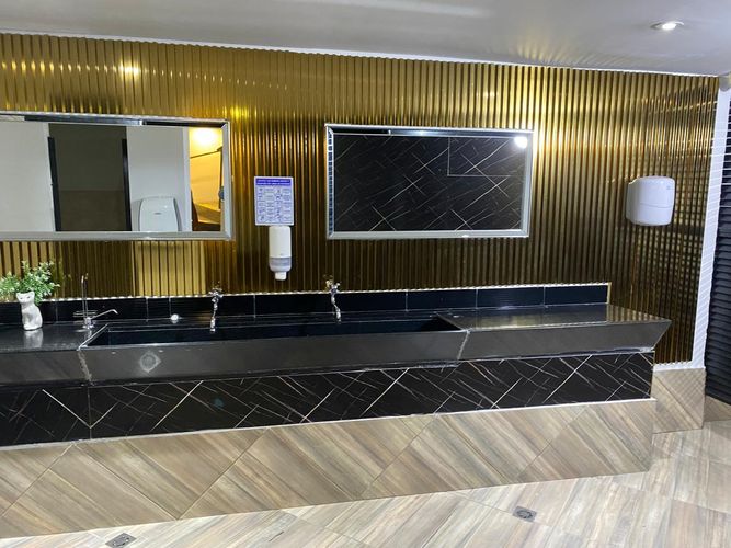 Local en arriendo en El Poblado, Medellín, 600 m² · foto 13 de 18