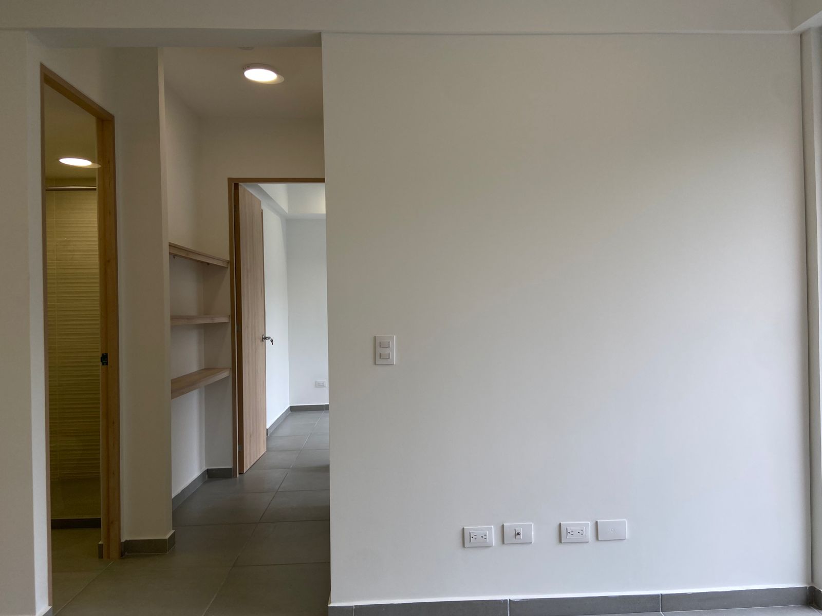Apartamento en arriendo en Tres Esquinas, Sabaneta · foto 3 de 19