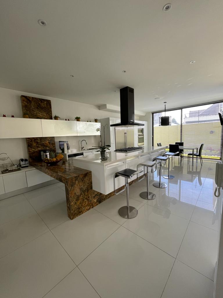 Casa en venta en San Jose De Bavaria, Bogotá · foto 6 de 24