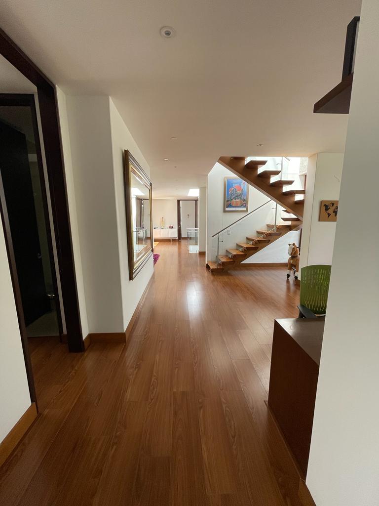 Casa en venta en San Jose De Bavaria, Bogotá · foto 8 de 24