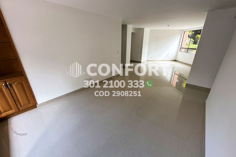 Apartamento de 3 alcobas en arriendo en Castropol, Medellín, 140 m² · foto 3 de 24