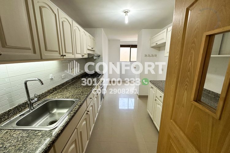 Apartamento de 3 alcobas en arriendo en Castropol, Medellín, 140 m² · foto 9 de 24