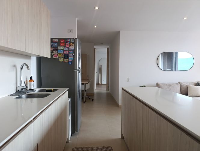 Apartamento de 2 alcobas en arriendo en El Poblado, Medellín, 80 m² · foto 6 de 20
