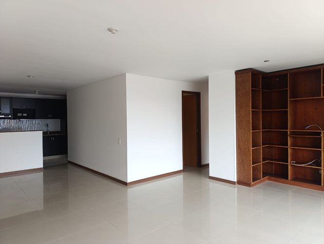Apartamento de 3 alcobas en arriendo en El Poblado, Medellín, 111 m² · foto 5 de 16