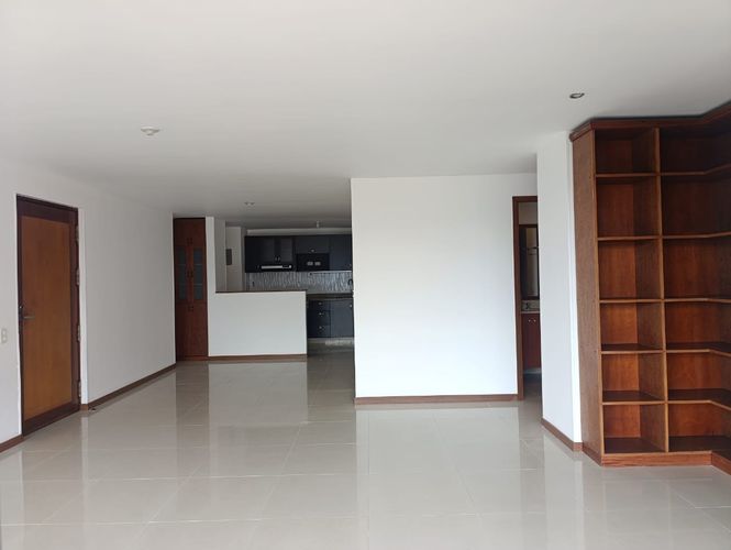 Apartamento de 3 alcobas en arriendo en El Poblado, Medellín, 111 m² · foto 6 de 16