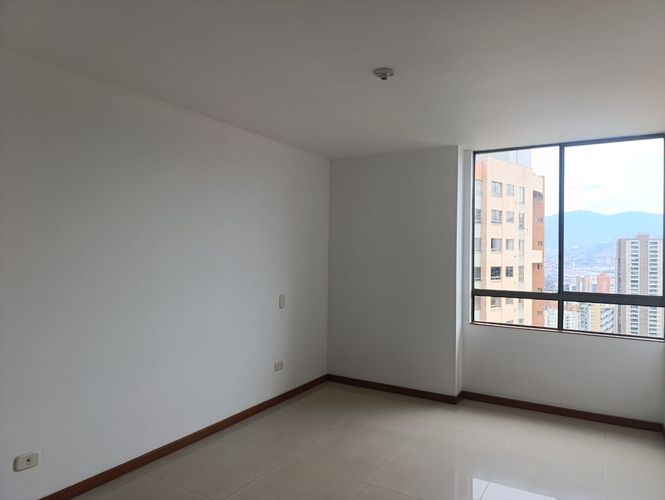 Apartamento de 3 alcobas en arriendo en El Poblado, Medellín, 111 m² · foto 11 de 16