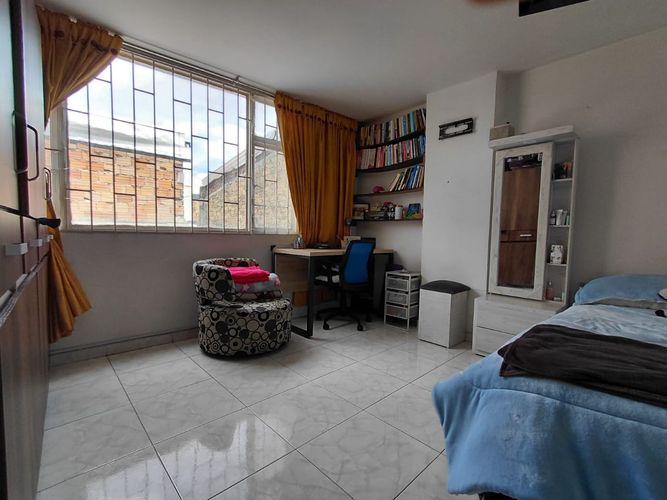 Apartamento de 4 alcobas en venta en Siete De Agosto, Bogotá, 180 m² · foto 16 de 20