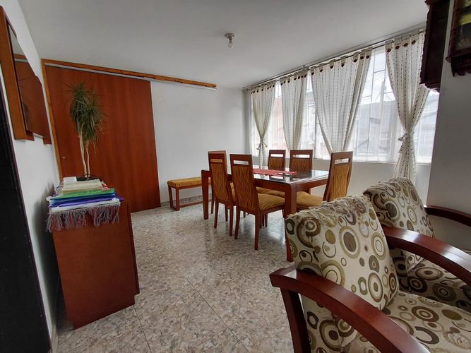 Apartamento de 4 alcobas en venta en Siete De Agosto, Bogotá, 180 m² · foto 2 de 20