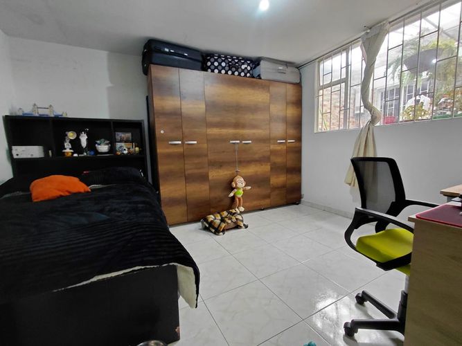 Apartamento de 4 alcobas en venta en Siete De Agosto, Bogotá, 180 m² · foto 3 de 20