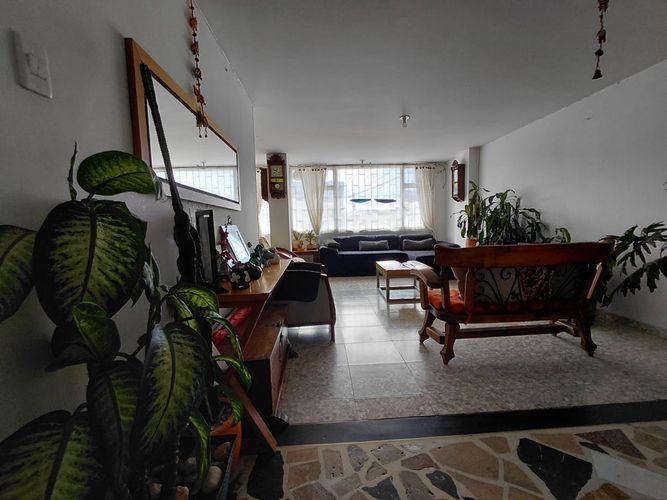 Apartamento de 4 alcobas en venta en Siete De Agosto, Bogotá, 180 m² · foto 9 de 20