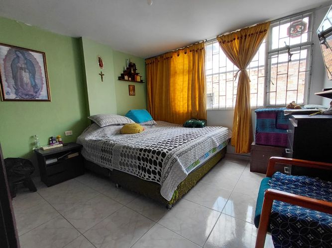 Apartamento de 4 alcobas en venta en Siete De Agosto, Bogotá, 180 m² · foto 14 de 20