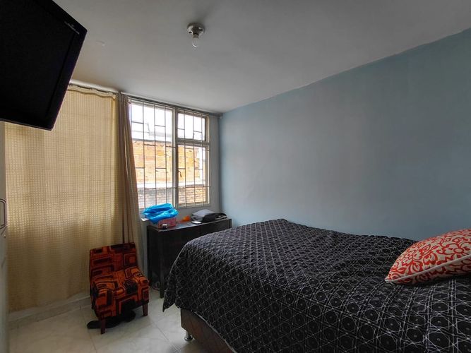 Apartamento de 4 alcobas en venta en Siete De Agosto, Bogotá, 180 m² · foto 18 de 20