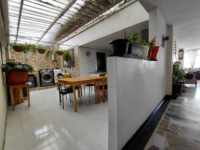 Apartamento de 4 alcobas en venta en Siete De Agosto, Bogotá, 180 m² · foto 5 de 20